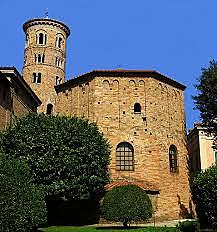1) Baptisterio neoniano