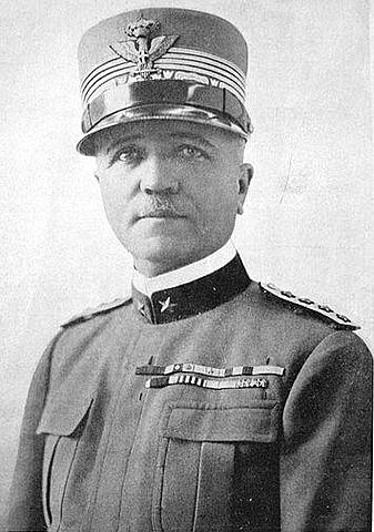 Mussolini destituït