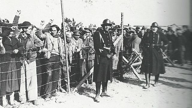 Caiguda de Catalunya i exili de molts republicans a França