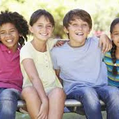 Timeline: DESARROLLO FÍSICO DESDE EL NACIMIENTO HASTA LOS 14 AÑOS