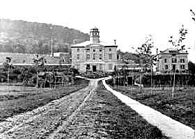 Socioculturelle: L'université McGill et son inauguration