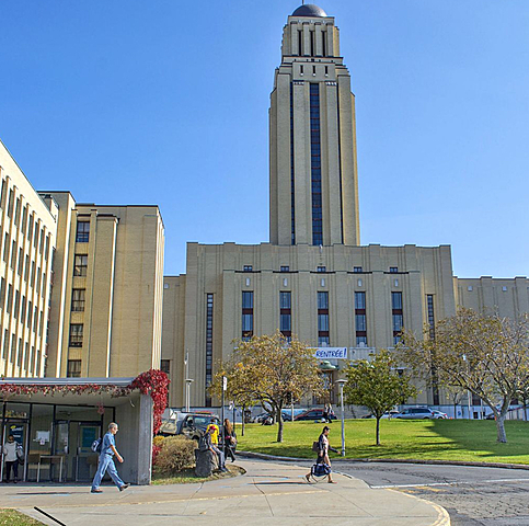 La première université montréalaise