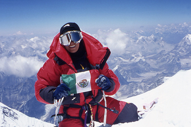 La primera mujer mexicana asciende al Everest.