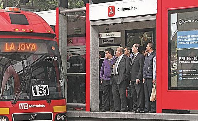 Se inauguró la primer línea del Metrobús en la CDMX.