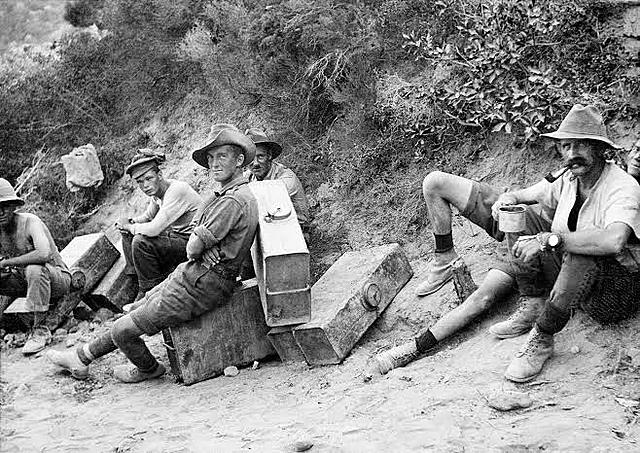 Soliders land at Gallipoli