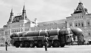 Despliegue de misiles SS-20 por la URSS