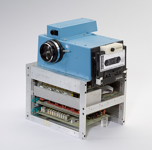 Premier appareil numérique