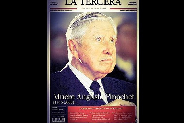 Fallece Augusto Pinochet en el Hospital Militar de Santiago.