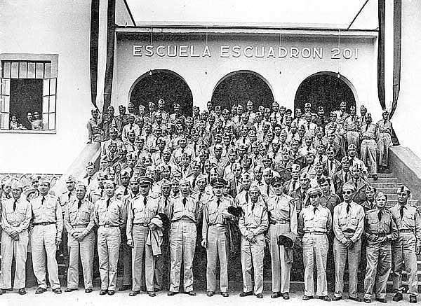 Inicio de la Batalla de Luzón.