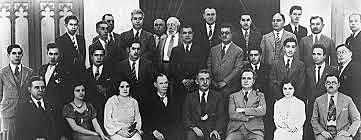 Establecimiento del bachillerato único.