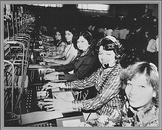 Huelga de telefonistas por aumento salarial.