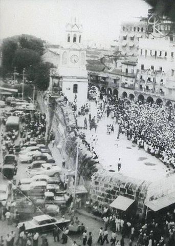 Elefancia y murallas