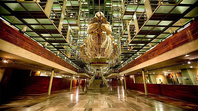 Se inaugura la biblioteca José Vasconcelos  bautizada  como “megabibllioteca”, considerada como la mayor inversión en infraestructura en la administración de Fox