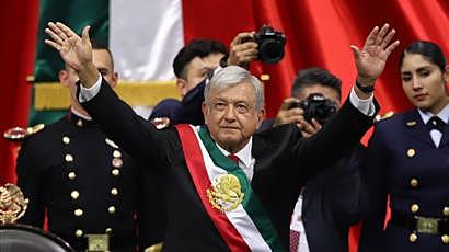 Andés Manuel López Obrador asume la presidencia de México