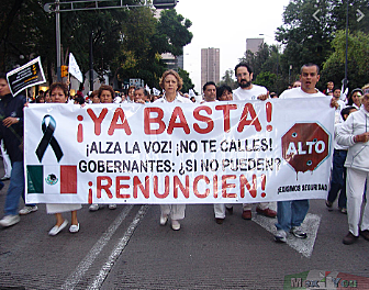 Inicio de la marcha Iluminemos a México.