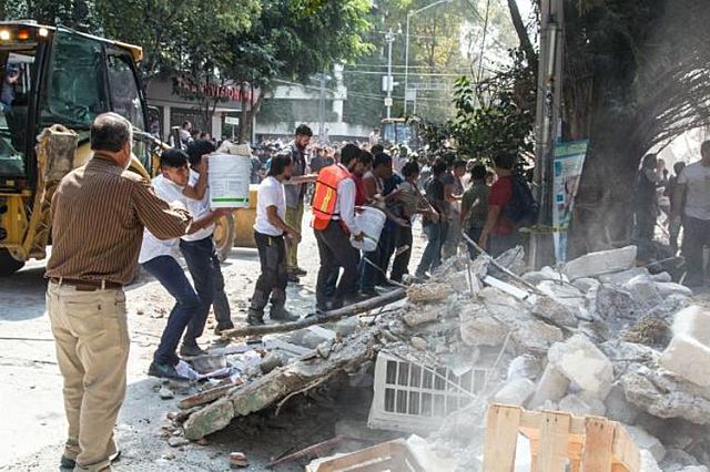 Un temblor de 7 grados en la escala de Richter azota los territorios de los estados de Oaxaca, Puebla y Guerrero,