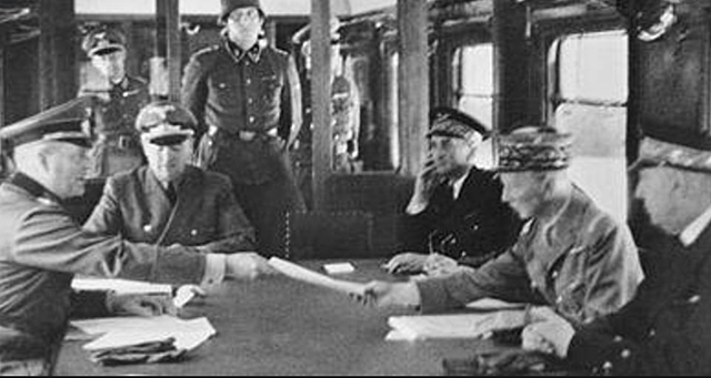 Francia firma el armisticio.
