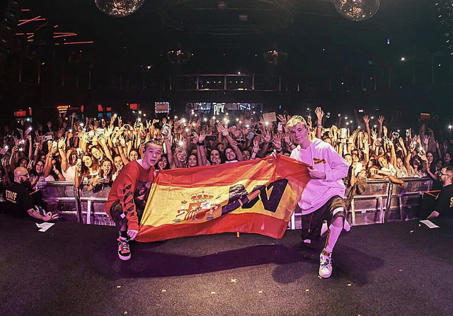 ANADA A UN CONCERT DE MARCUS I MARTINUS