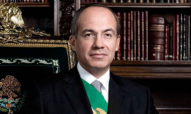 Felipe Calderon llega a la presidencia