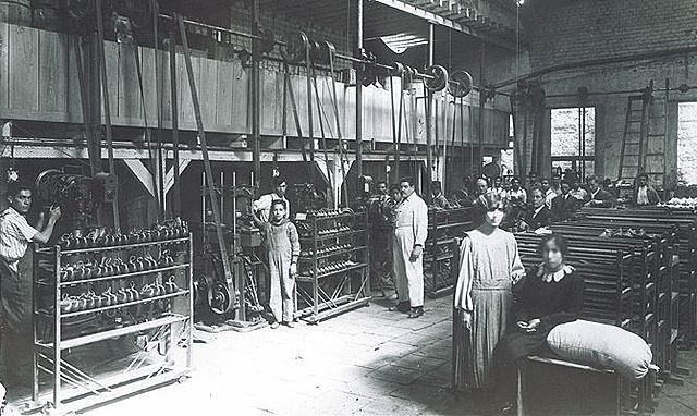 Ley de reforma a la Confederación de Cámaras de Comercio e Industria