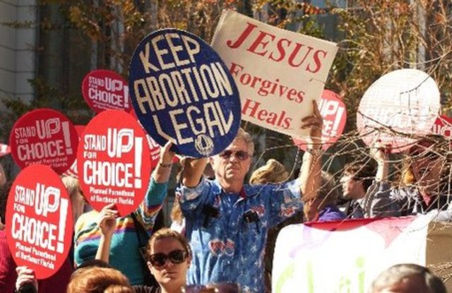 •	The Supreme Court angers social conservatives with its decision to legalize abortion in Roe v. Wade.