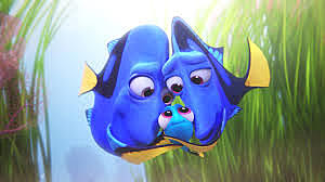 DORY DA PICCOLA CHE GIOCA CON I SUOI GENITORI
