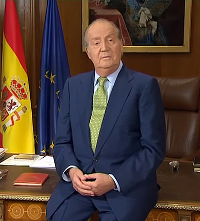 1975 Juan Carlos I es proclamado rey de España y jefe del Estado.