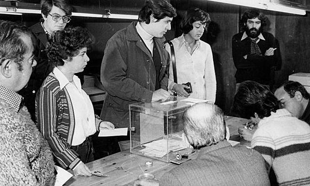 1978 El 29 de Diciembre se publica en el B.O.E. el texto de la Constitución Española de 1978.