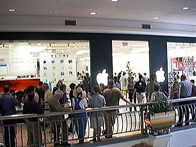 First Apple Stores Open