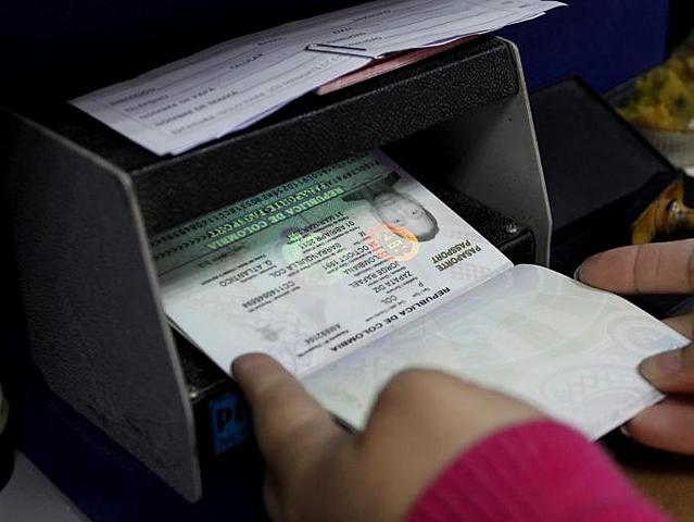 DECRETO 4000 DE 2004