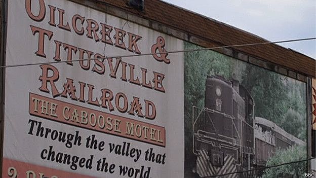 Nace la industria petrolera moderna