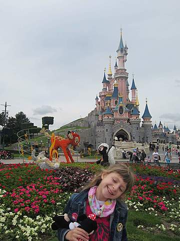 HOLIDAYS IN DISNEYLAND