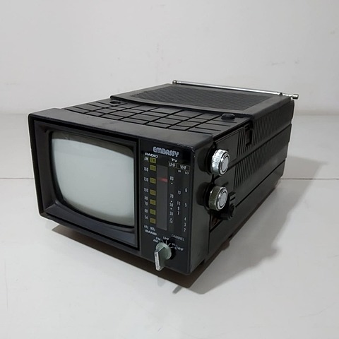 Mis padres compran un Tv-Radio