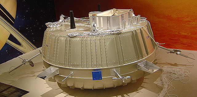 The lauch of ESA Huygens spacecraft