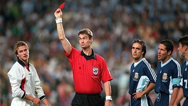 Del Mundial de Francia al de Alemania sin festejos (viendo las eliminaciones por tv e internet)