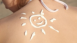 Timeline: EXPOSICIÓ A LA LLUM SOLAR AMB CREMA 50+ (UVA/UVB/IR)