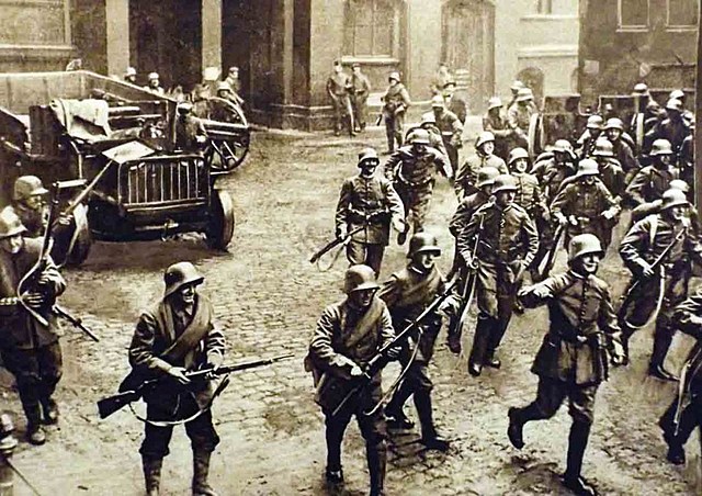 REVUELTA ESPARTAQUISTA