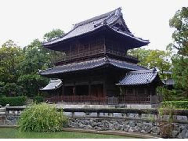 The first Zen temple called Shofukuji