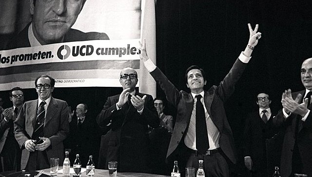 1976	Gobierno de Adolfo Suárez (UCD, desaparecida)
