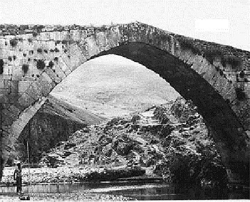 Karamagara bridge
