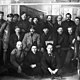 Stalin y lenin junto a varios bolcheviques