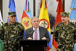 Renuncia el Ministro de Defensa