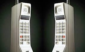 El DynaTAC 8000X empezó a comercializarse