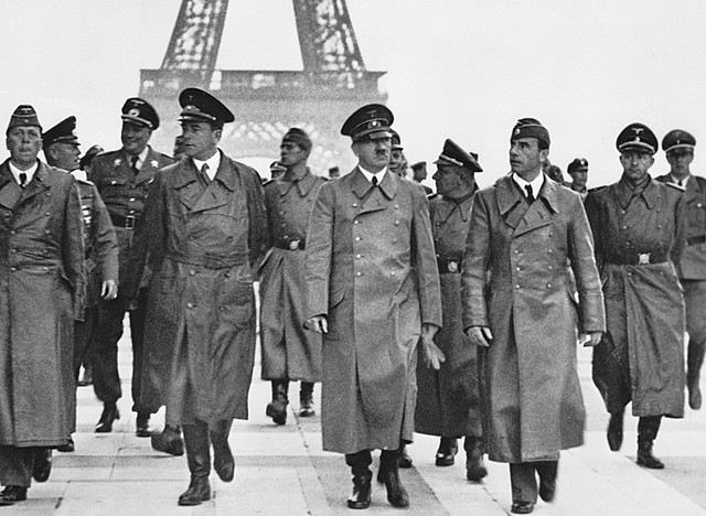 Alemania ataca Francia