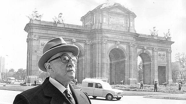 Retorno de los exiliados republicanos.