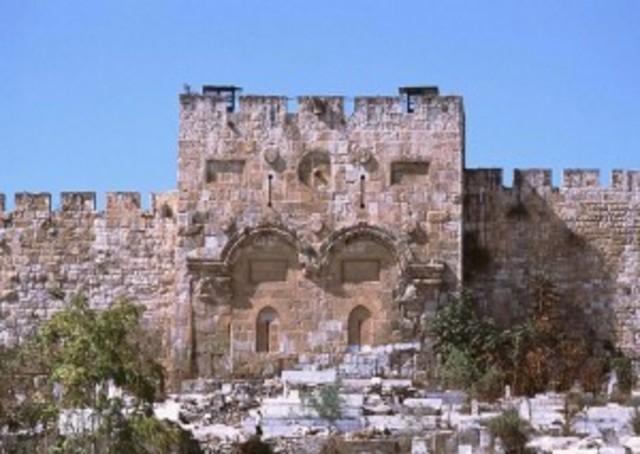 closing the gate to the west