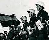 Franco crea la División Azul.