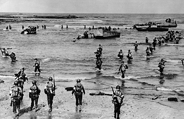 New troops on the beaches of North Africa