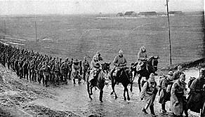 Norteamericanos y británicos desembarcan en Argelia y Marruecos