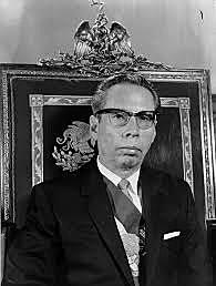 DIAZ ORDAZ TOMA LA PRESIDENCIA